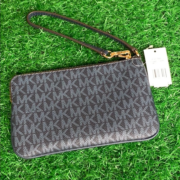 Michael Kors Jet Set Travel Large Top Zip Wristlet - Picture 8 of 16